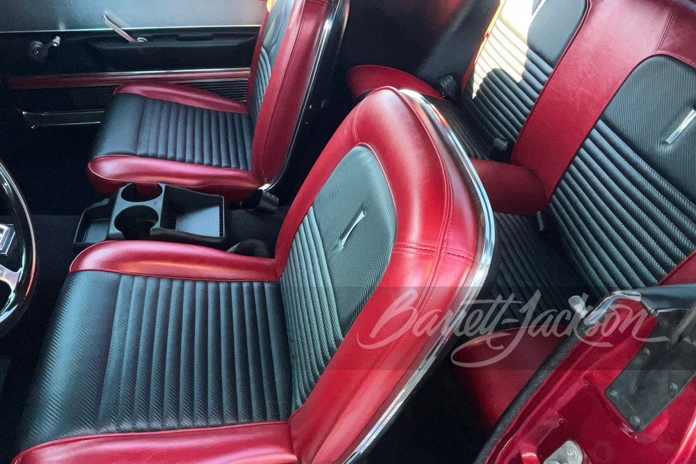 1967 FORD MUSTANG CUSTOM COUPE - Interior - 262252