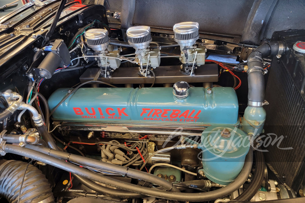 1948 BUICK SUPER 8 CONVERTIBLE - Engine - 262270