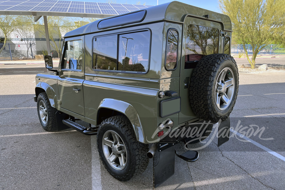 1997 LAND ROVER DEFENDER 90 CUSTOM SUV - Rear 3/4 - 262568