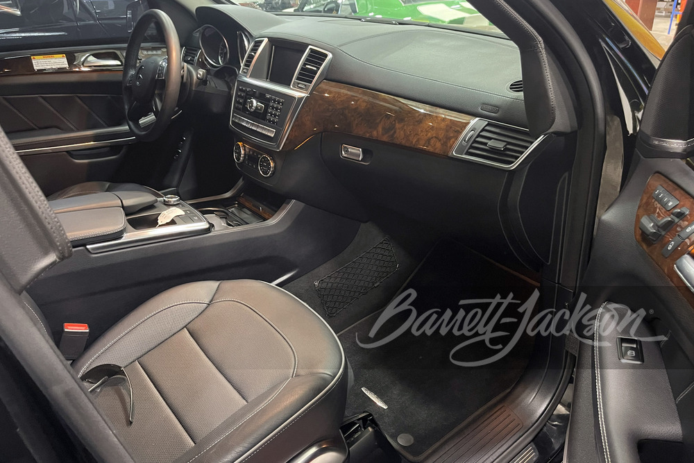 2014 MERCEDES-BENZ GL550 - Interior - 262633