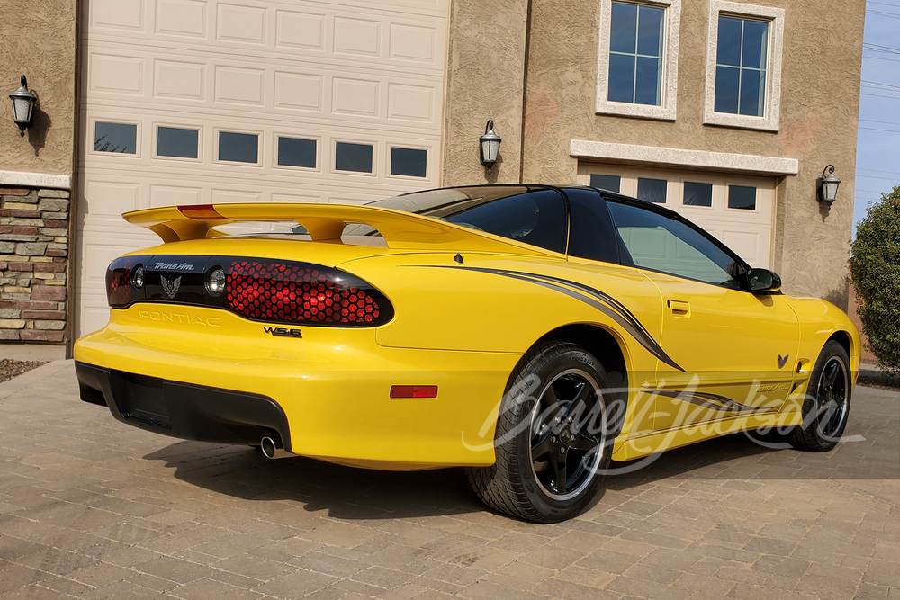 2002 PONTIAC FIREBIRD TRANS AM WS6 - Rear 3/4 - 262662