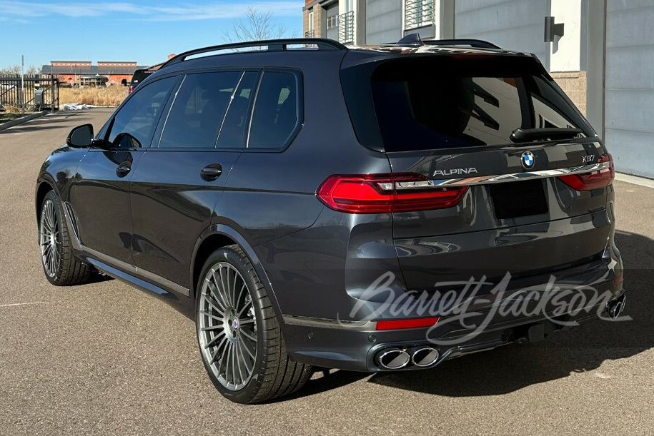 2022 BMW X7 ALPINA XB7 - Rear 3/4 - 262707