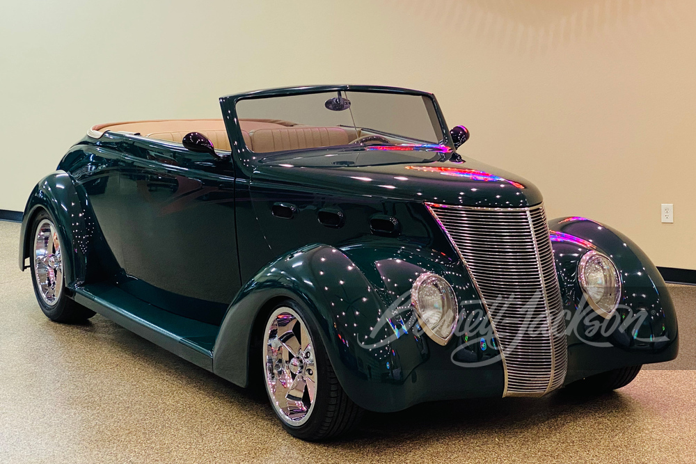 1937 FORD CUSTOM ROADSTER - Front 3/4 - 262729