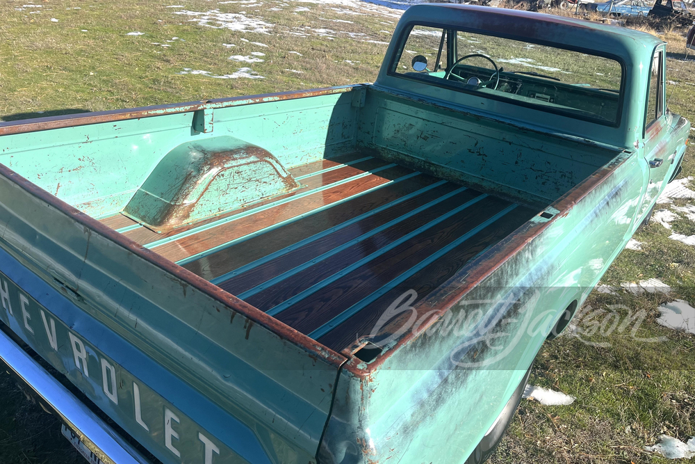 1968 CHEVROLET C10 CUSTOM PICKUP - Rear 3/4 - 262743