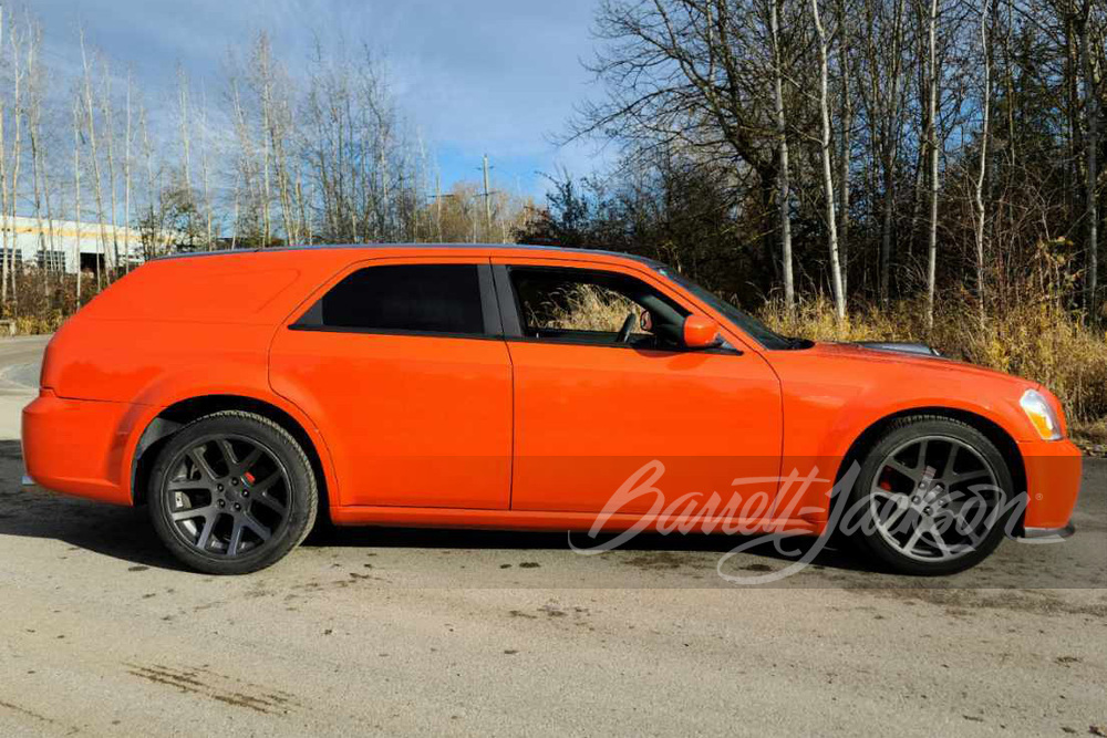 2006 DODGE MAGNUM R/T CUSTOM WAGON - Side Profile - 263178