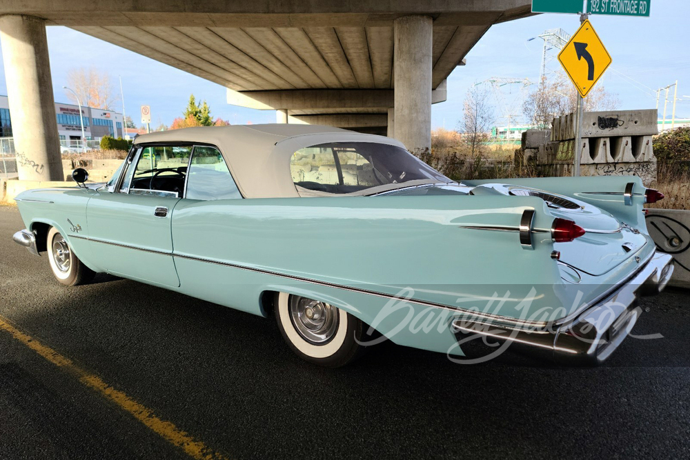 1958 CHRYSLER IMPERIAL CROWN CONVERTIBLE - Rear 3/4 - 263180