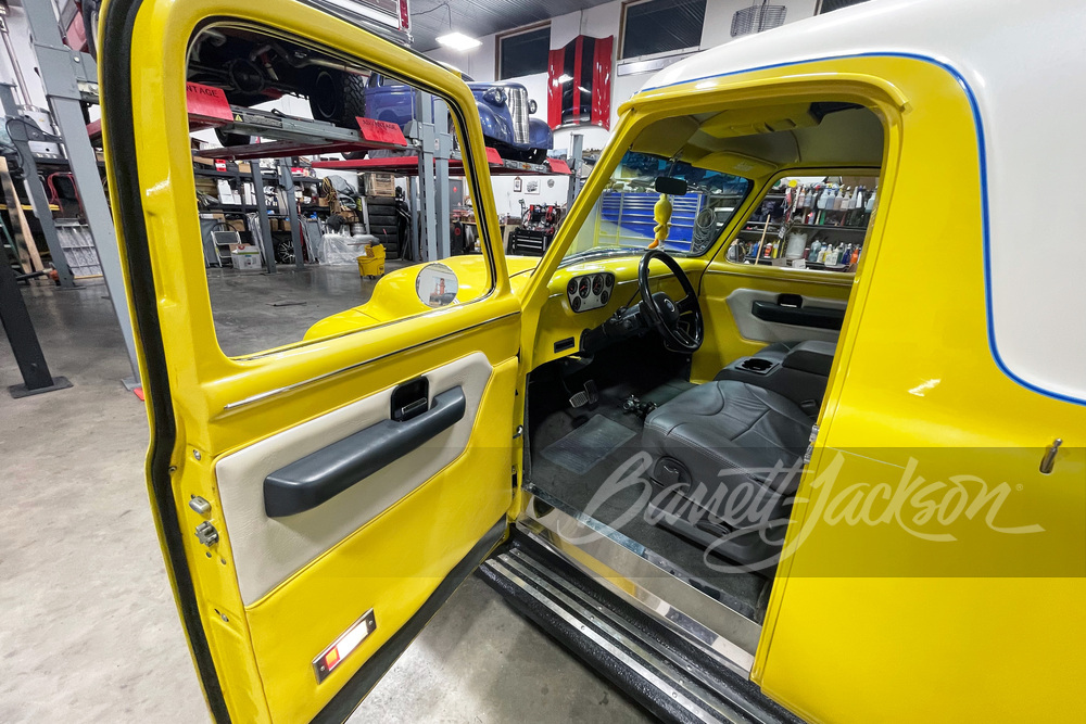 1953 FORD F-100 CUSTOM PANEL TRUCK - Interior - 263281
