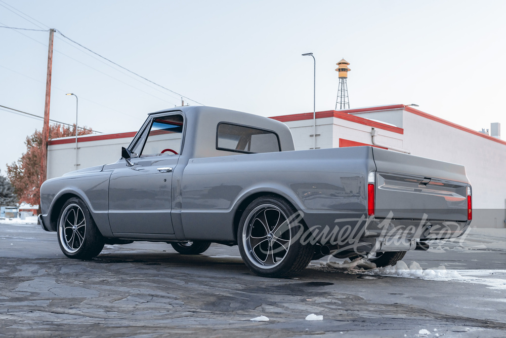 1967 CHEVROLET C10 CUSTOM PICKUP - Rear 3/4 - 263311