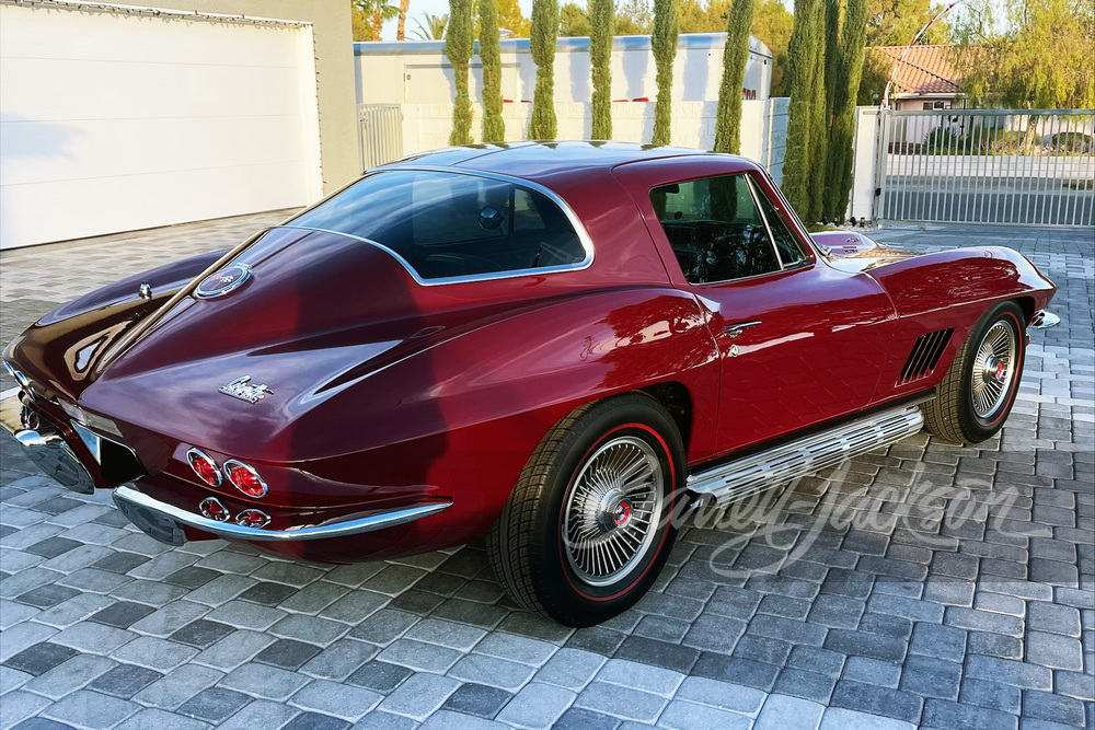1967 CHEVROLET CORVETTE 427/390 - Rear 3/4 - 263544