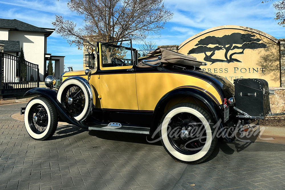 1930 FORD MODEL A ROADSTER - Rear 3/4 - 263549