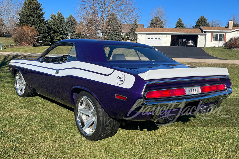 1970 DODGE CHALLENGER CUSTOM COUPE - Rear 3/4 - 263603