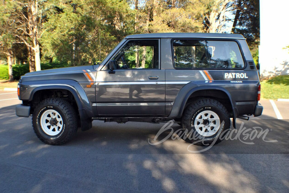 1990 NISSAN PATROL - Side Profile - 263610