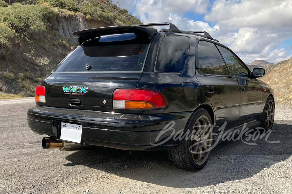 1993 SUBARU IMPREZA CUSTOM WAGON - Rear 3/4 - 263656