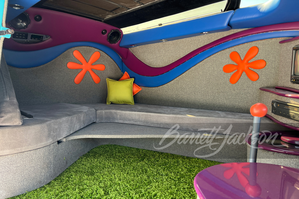 1969 CHEVROLET G10 "MYSTERY MACHINE" RE-CREATION - Interior - 263726