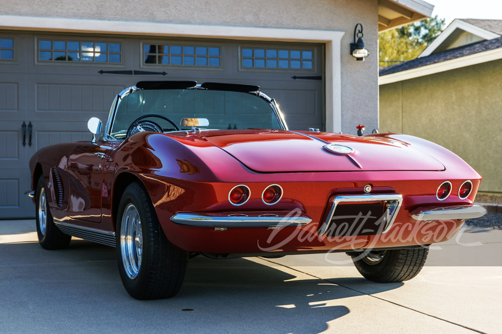 1962 CHEVROLET CORVETTE CONVERTIBLE - Rear 3/4 - 264539