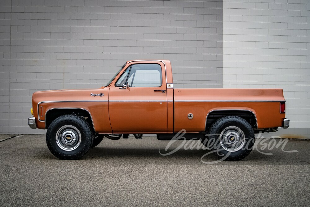 1973 CHEVROLET C10 CUSTOM PICKUP - Side Profile - 264675