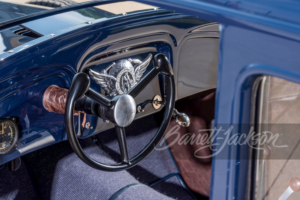 1932 WILLYS CUSTOM SEDAN "LOW STANDARD" - Interior - 264981