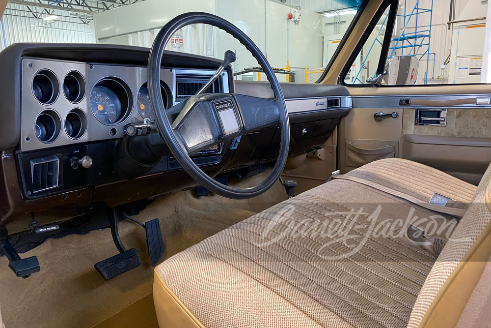 1986 CHEVROLET K10 PICKUP - Interior - 265127