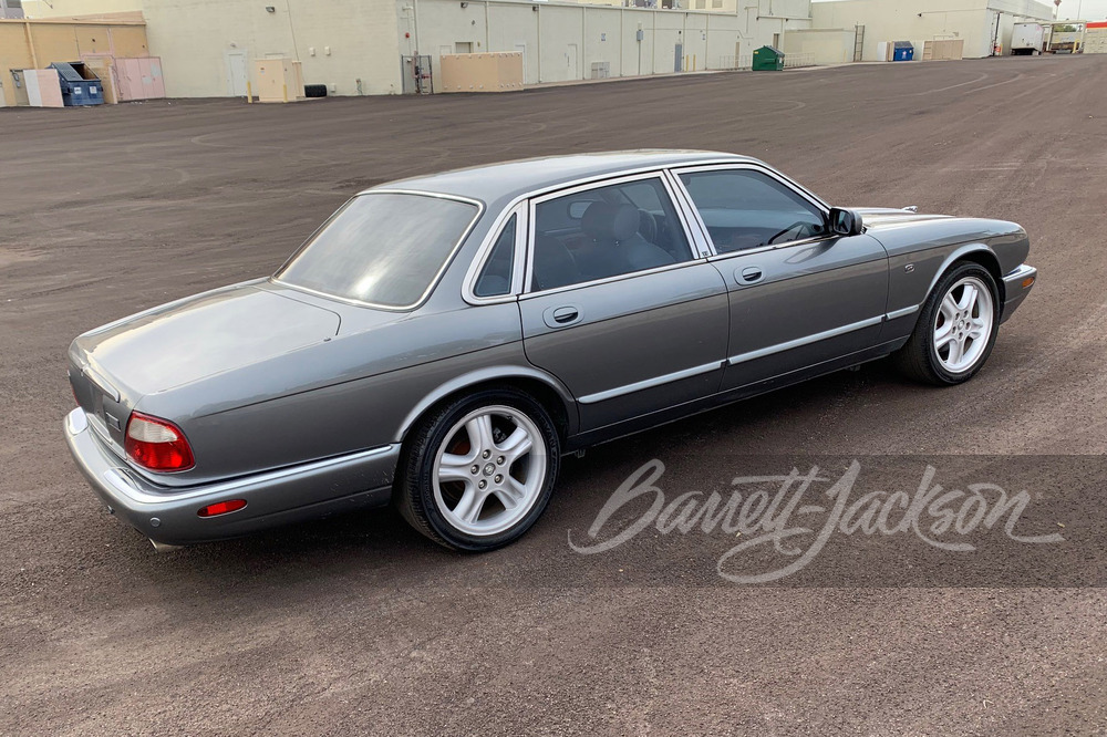 2002 JAGUAR XJ SPORT - Rear 3/4 - 265132