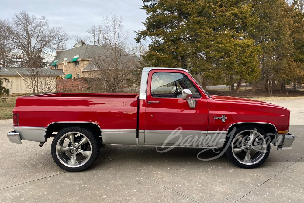 1986 CHEVROLET C10 CUSTOM PICKUP - Side Profile - 265454
