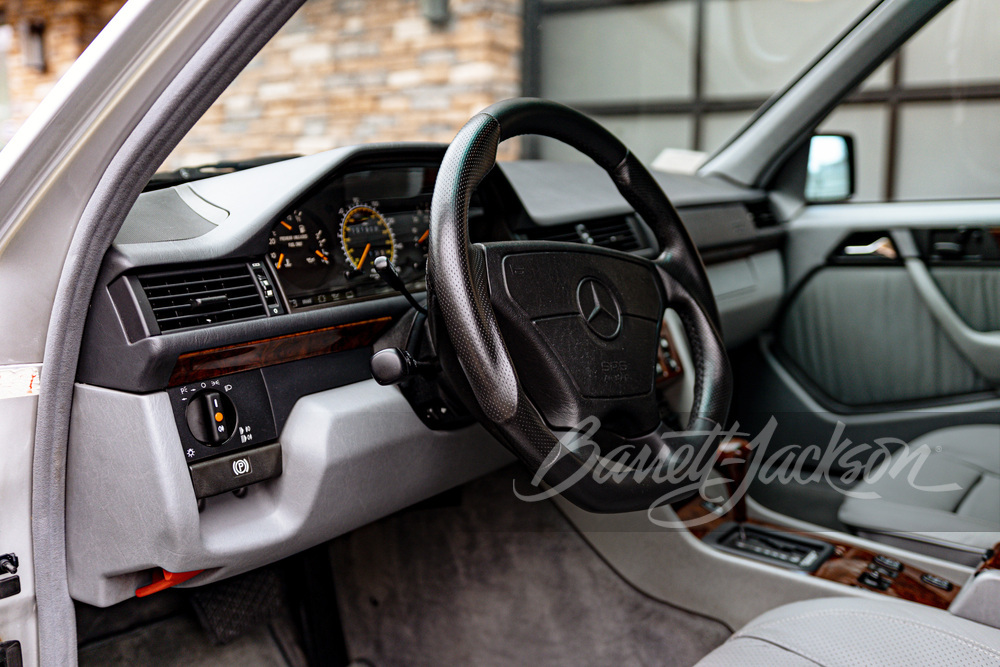 1992 MERCEDES-BENZ 500E - Interior - 266755