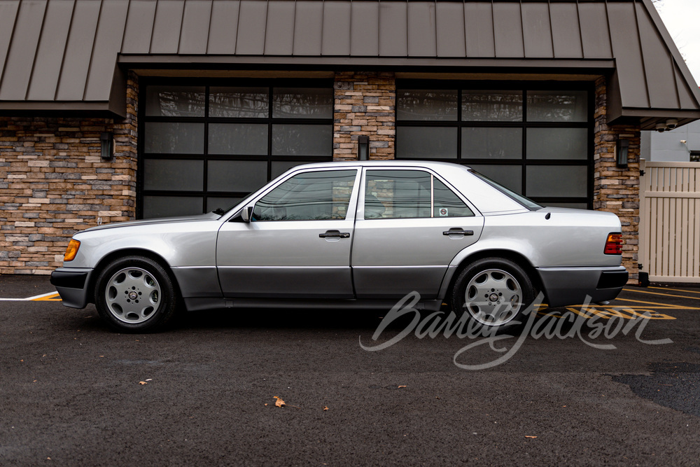 1992 MERCEDES-BENZ 500E - Side Profile - 266755