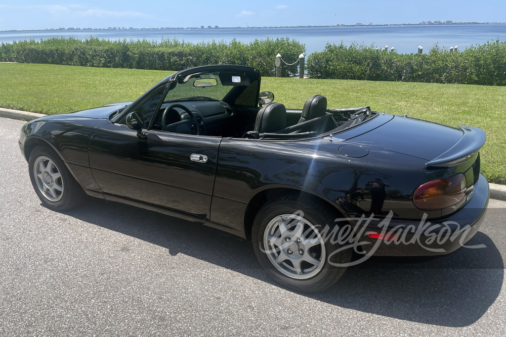 1996 MAZDA MIATA MX5 CONVERTIBLE - Rear 3/4 - 266772