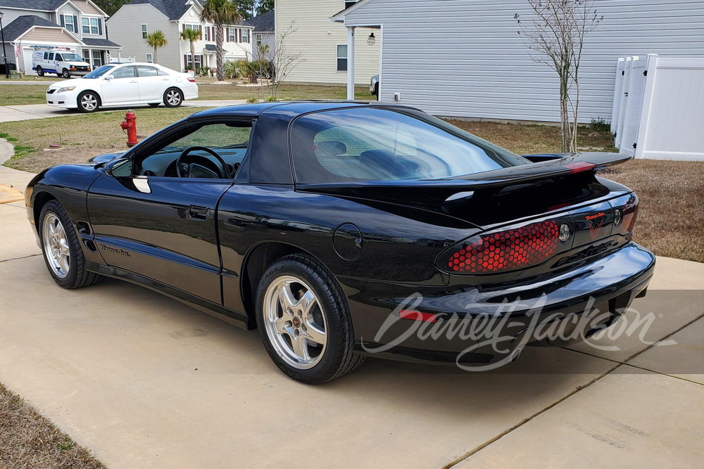 2001 PONTIAC FIREBIRD TRANS AM WS6 - Rear 3/4 - 266781