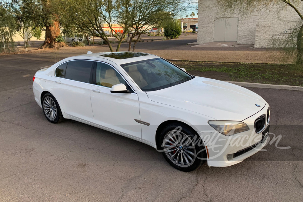 2011 BMW 750Li - Front 3/4 - 267223