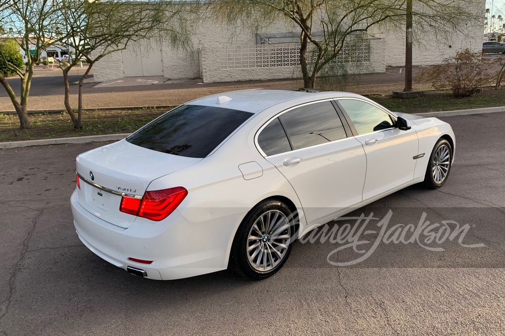 2011 BMW 750Li - Rear 3/4 - 267223