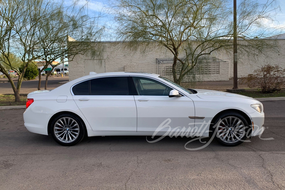 2011 BMW 750Li - Side Profile - 267223