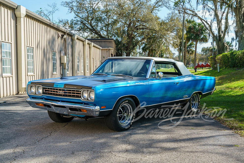 1969 PLYMOUTH GTX CONVERTIBLE - Front 3/4 - 267228