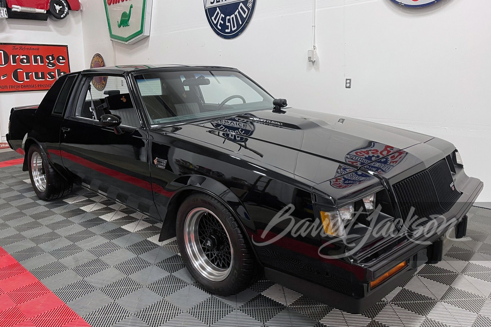 1987 BUICK GRAND NATIONAL - Side Profile - 267292
