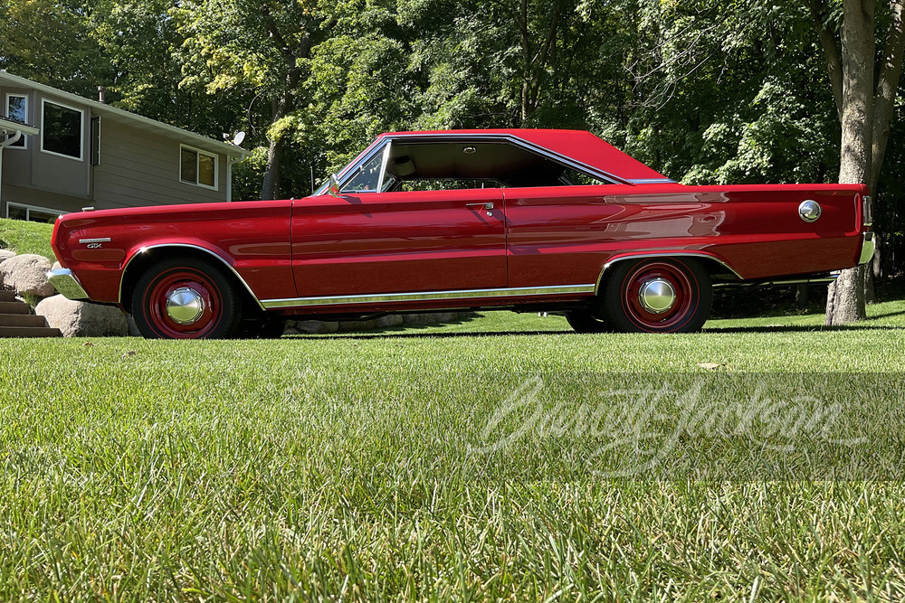 1967 PLYMOUTH GTX - Side Profile - 267297