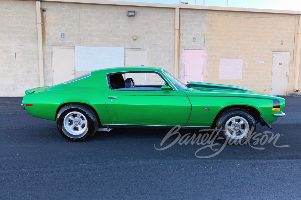 1970 CHEVROLET CAMARO CUSTOM COUPE - Side Profile - 267298