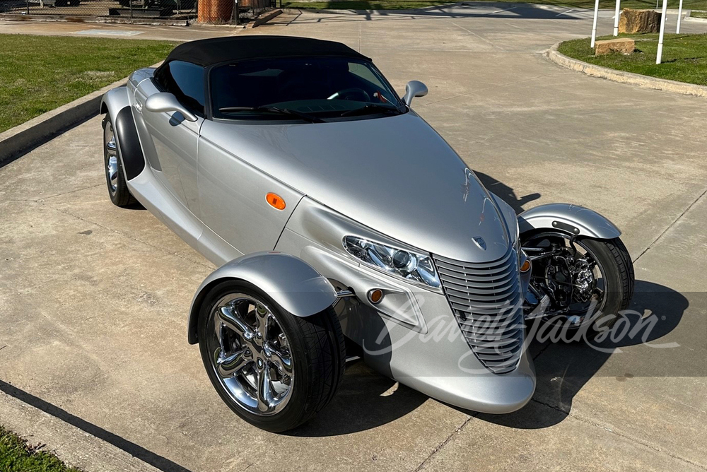 2000 PLYMOUTH PROWLER - Front 3/4 - 267679