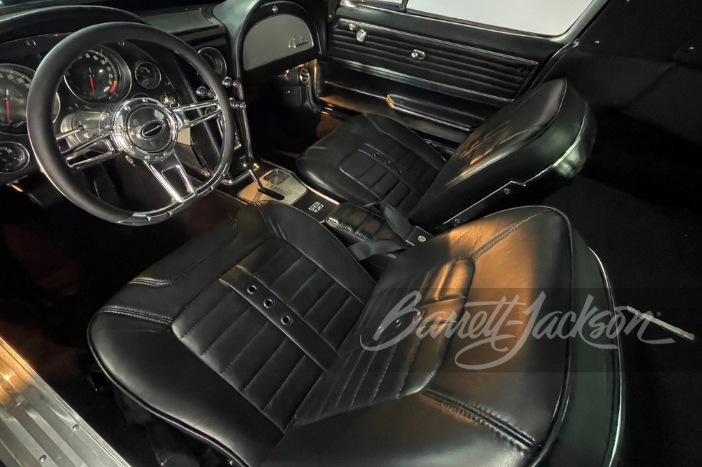 1963 CHEVROLET CORVETTE SPLIT-WINDOW CUSTOM COUPE - Misc 2 - 267842