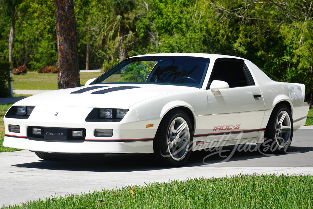 1987 CHEVROLET CAMARO IROC-Z - Front 3/4 - 267873