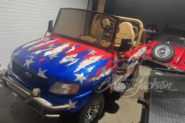 2002-club-custom-golf-cart-front-3-4-268633