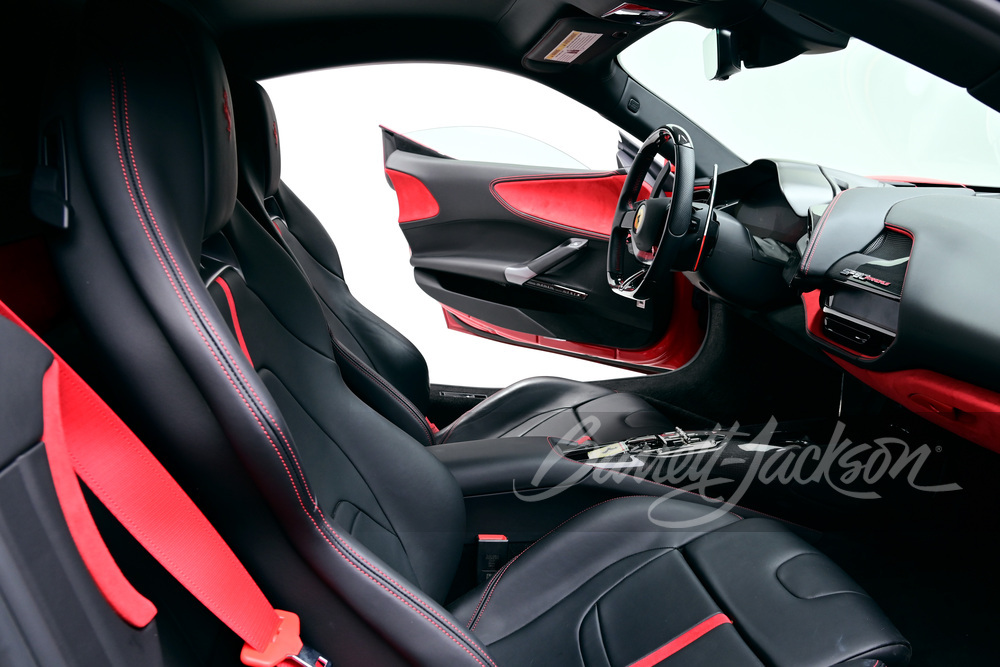 2021 FERRARI SF90 - Interior - 268905