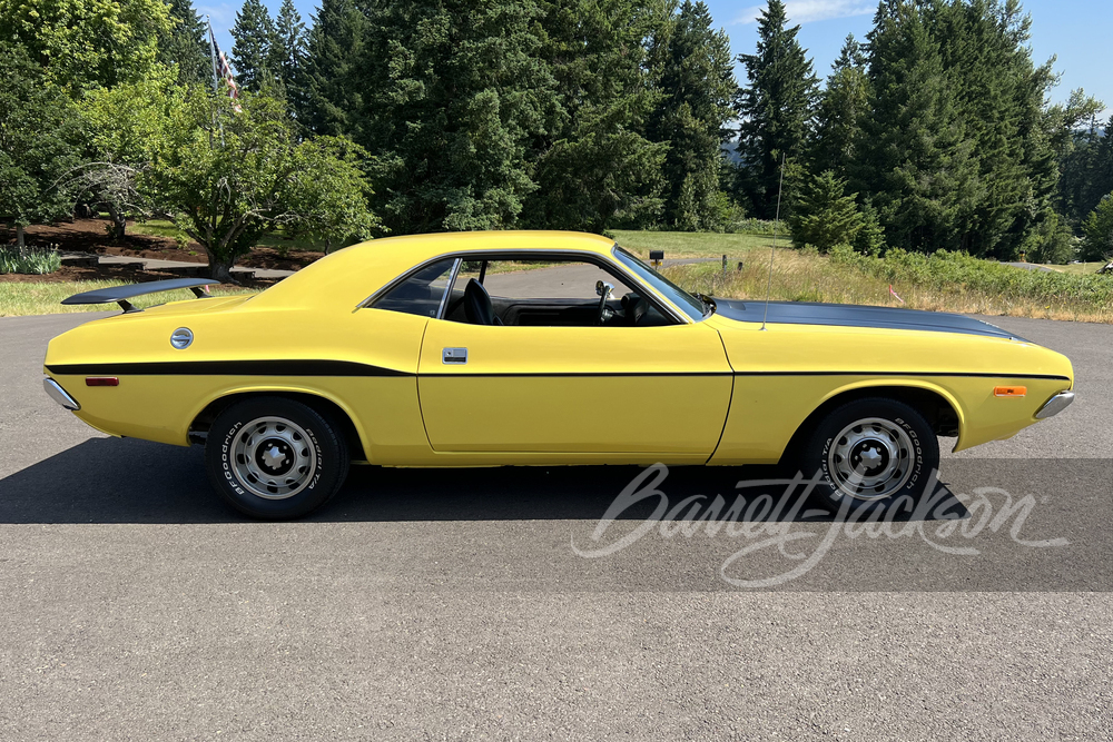 1972 DODGE CHALLENGER - Side Profile - 269109