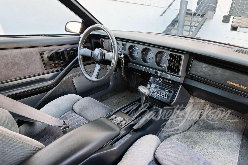 1985 PONTIAC FIREBIRD TRANS AM WS6 - Interior - 269169