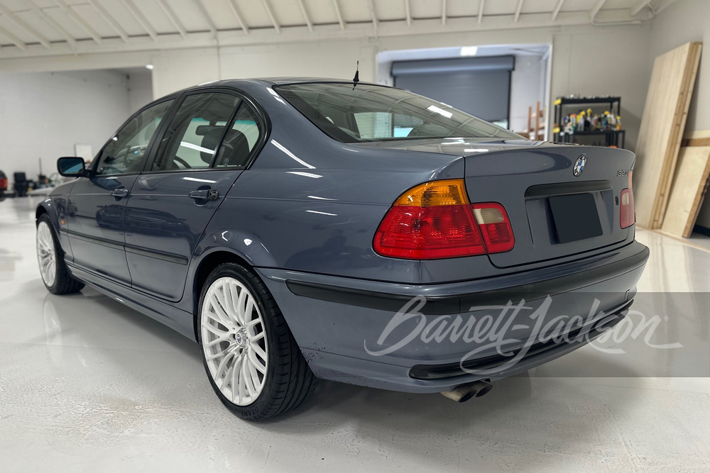 2000 BMW 323i - Rear 3/4 - 269419