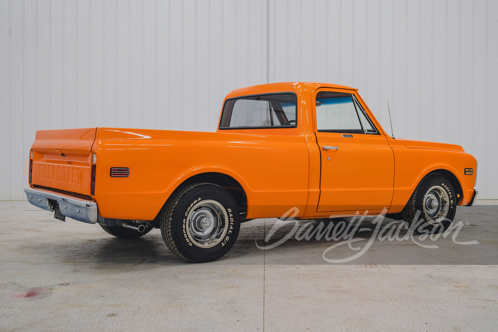 1972 CHEVROLET C20 CUSTOM PICKUP - Side Profile - 269682