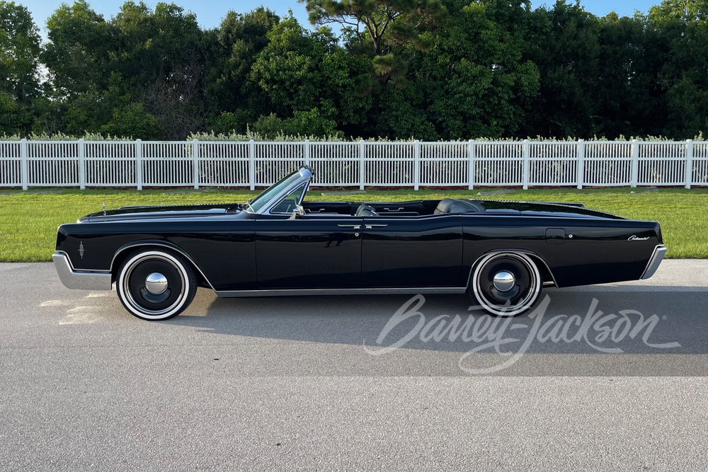 1966 LINCOLN CONTINENTAL CUSTOM CONVERTIBLE - Side Profile - 269696
