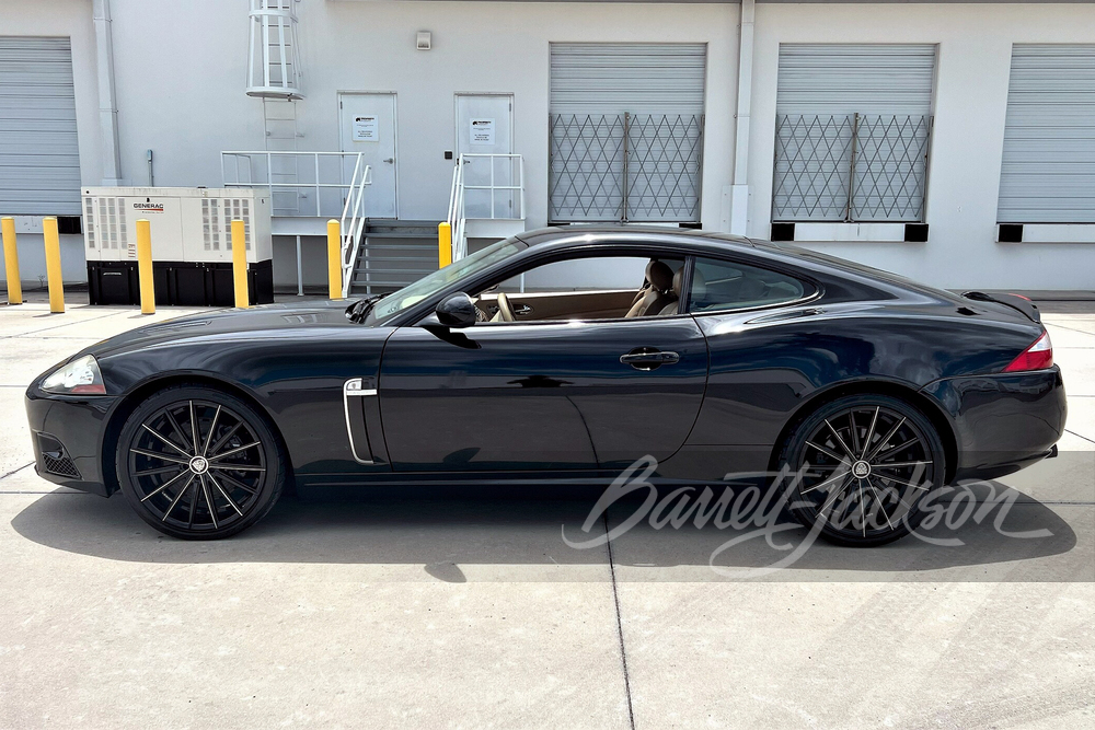 2007 JAGUAR XKR - Side Profile - 270181
