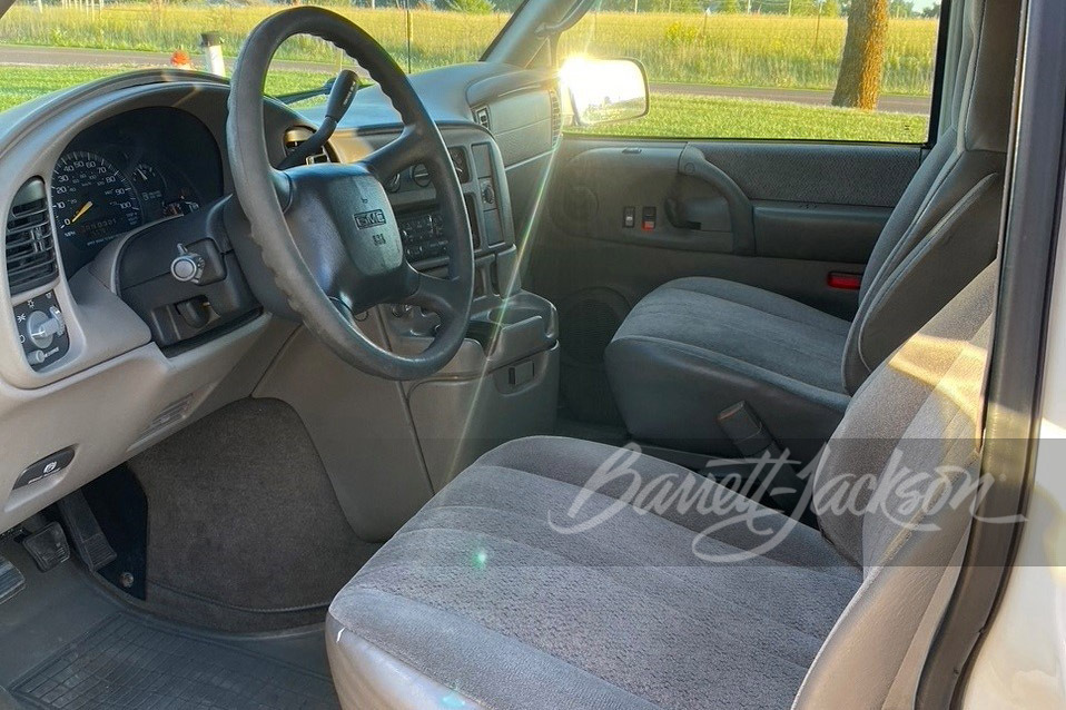 2001 GMC SAFARI MINIVAN - Interior - 270773