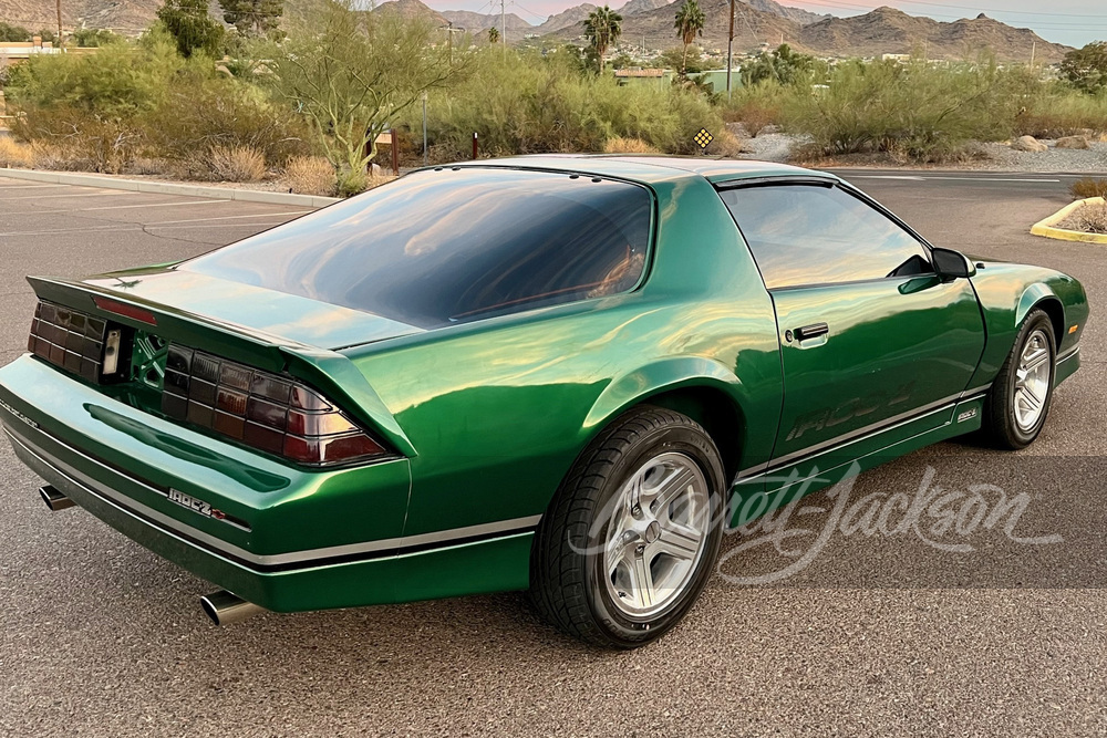 1988 CHEVROLET CAMARO IROC-Z - Rear 3/4 - 272462
