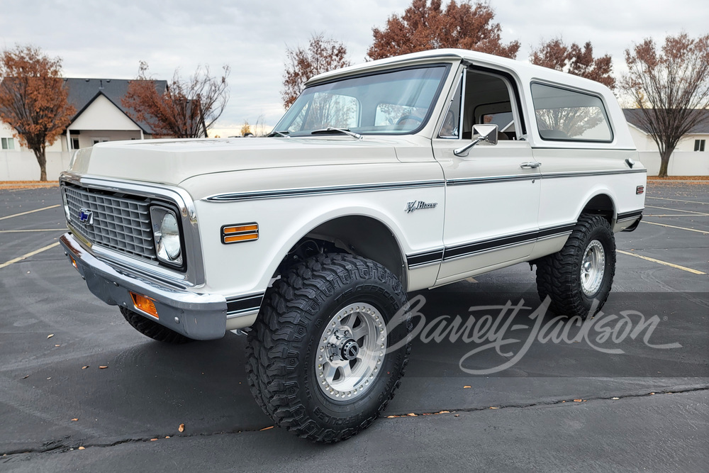 1970 CHEVROLET K5 BLAZER CUSTOM SUV - Front 3/4 - 272623