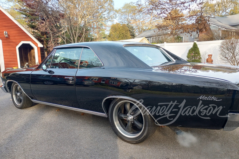 1966 CHEVROLET CHEVELLE MALIBU CUSTOM COUPE - Rear 3/4 - 272661